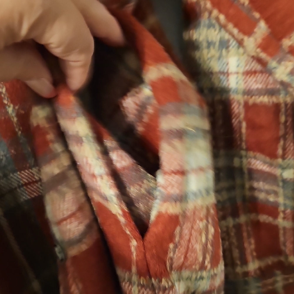 ADORA Red Plaid Women's Sweater - Picture 5 of 6